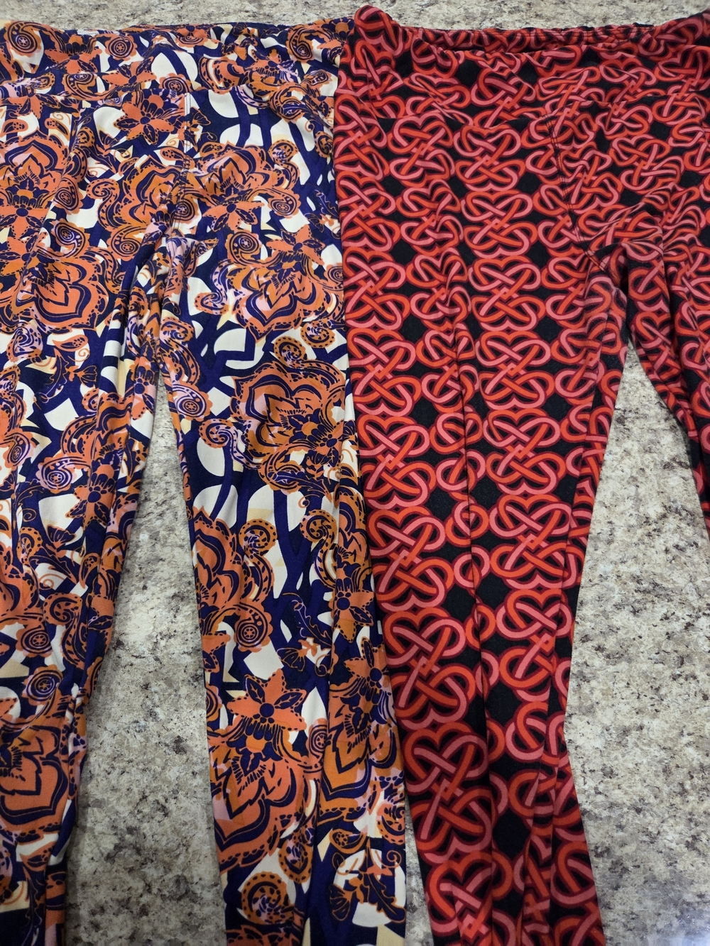 LULAROE 2 pair Lot Women's Printed Stretch Leggings Work Out Tall & Curvy!!